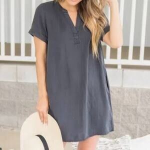 Staccato Summer of Ease size medium charcoal gray v-neck pocket Midi Dress